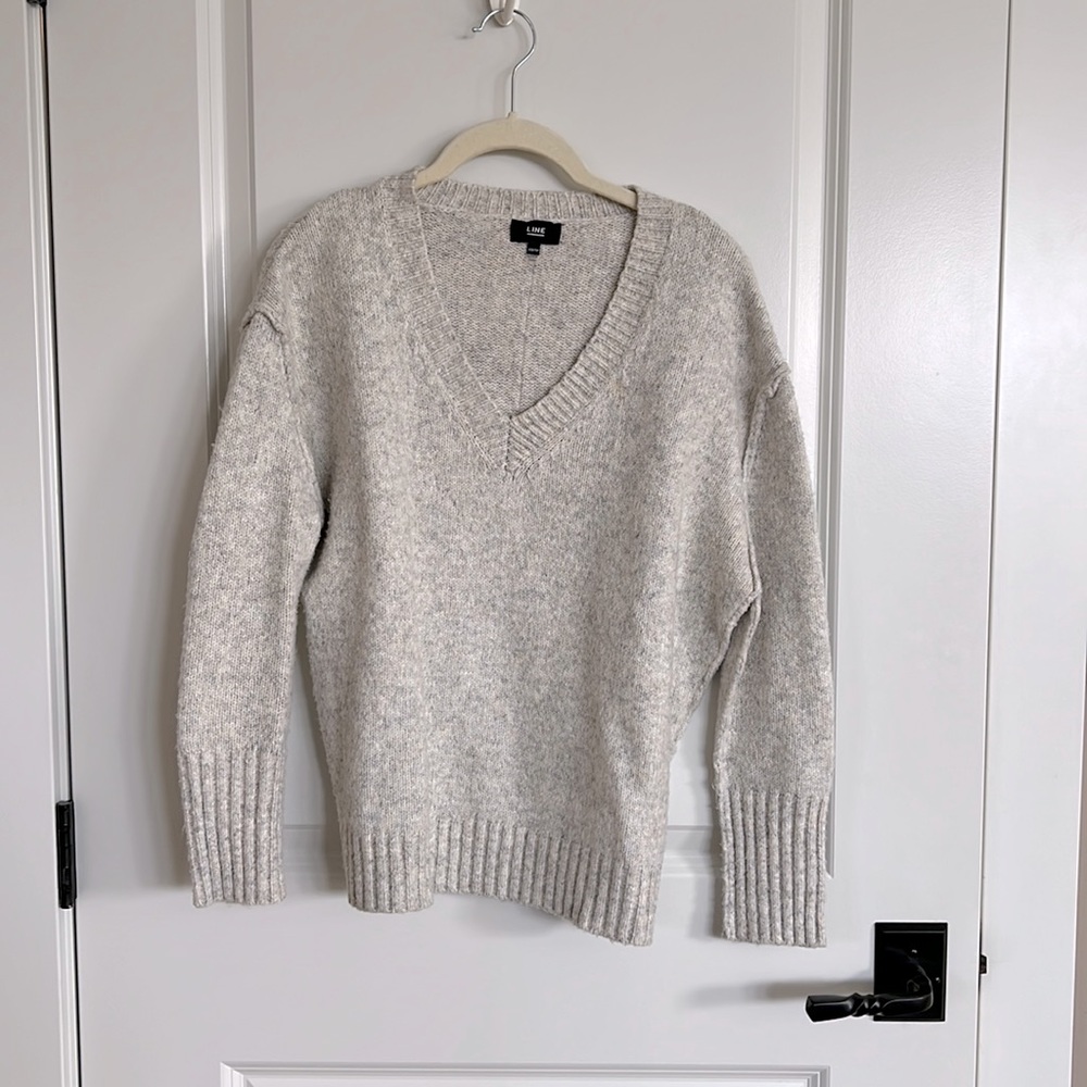 LINE oatmeal sweater XS